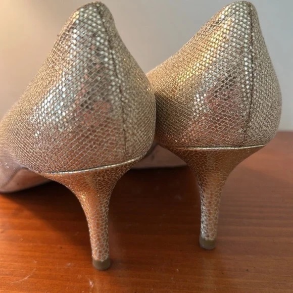 Jimmy Choo champagne, metallic open toe pumps Italian size 38 1/2 US 8.5 - Picture 5 of 7